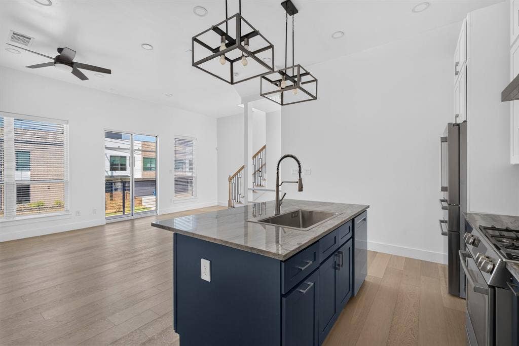 2349 N Carroll Avenue, Dallas, TX 75204
