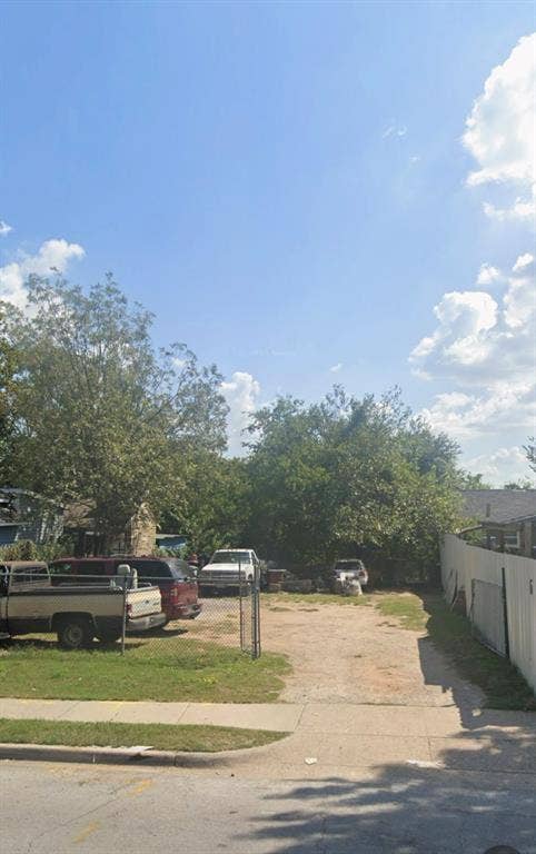 4342 Spring Avenue, Dallas, TX 75210 4342 Spring Avenue, Dallas, TX 75210