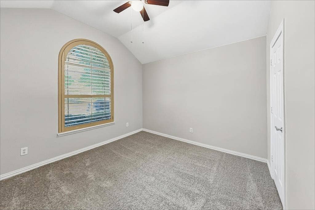 128 Annette Street, Lancaster, TX 75146