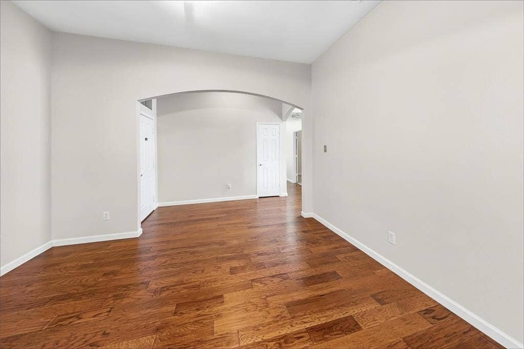 128 Annette Street, Lancaster, TX 75146