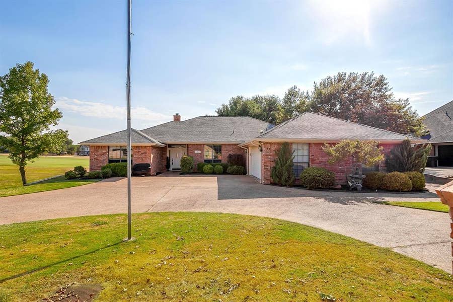 Property photo for 8810 Bellechase Road, Granbury, TX