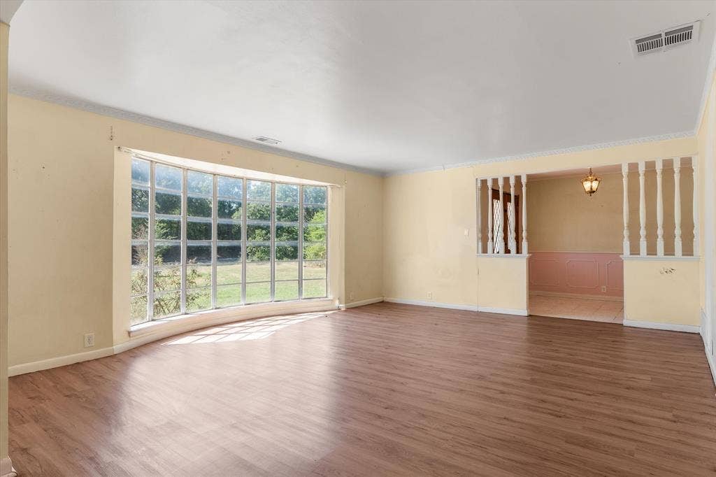 609 E Dewey Street, Malakoff, TX 75148 609 E Dewey Street, Malakoff, TX 75148