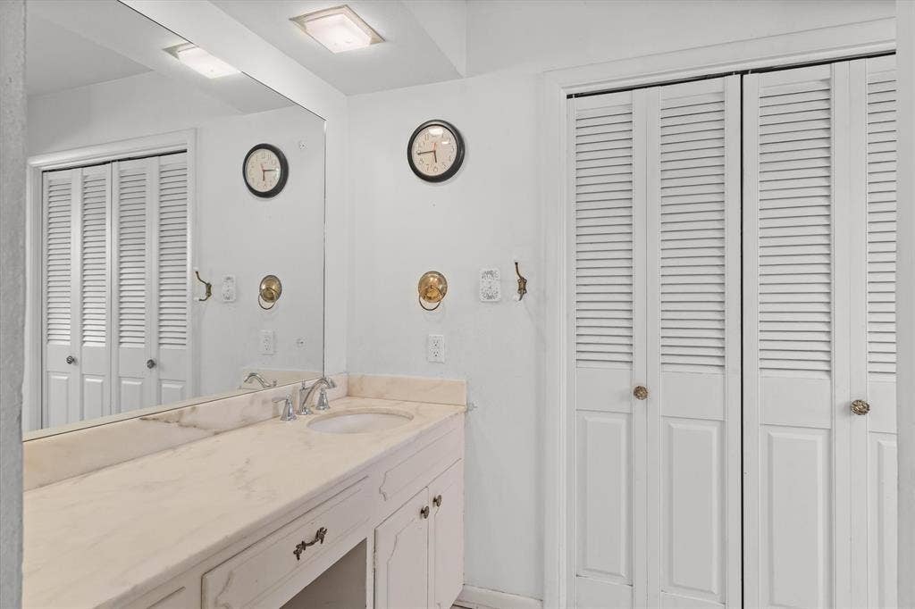 609 E Dewey Street, Malakoff, TX 75148 609 E Dewey Street, Malakoff, TX 75148