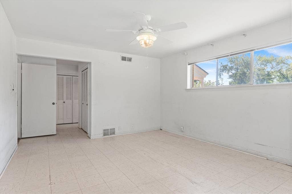 609 E Dewey Street, Malakoff, TX 75148 609 E Dewey Street, Malakoff, TX 75148