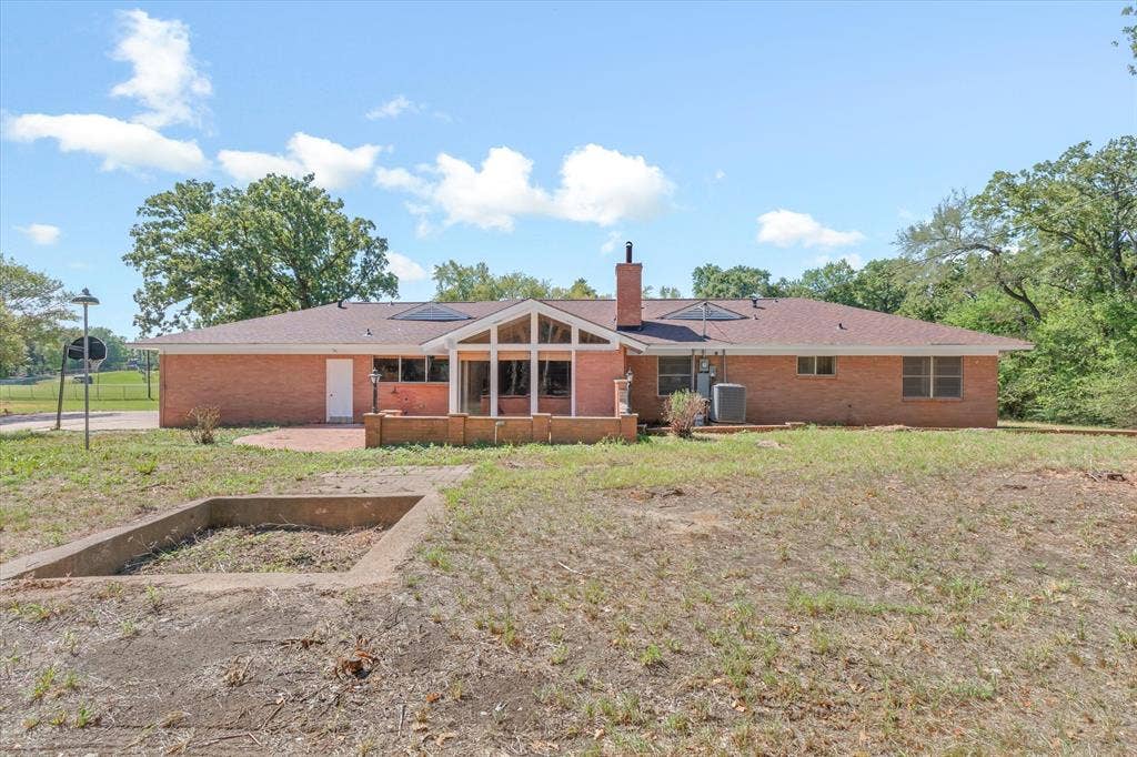 609 E Dewey Street, Malakoff, TX 75148 609 E Dewey Street, Malakoff, TX 75148
