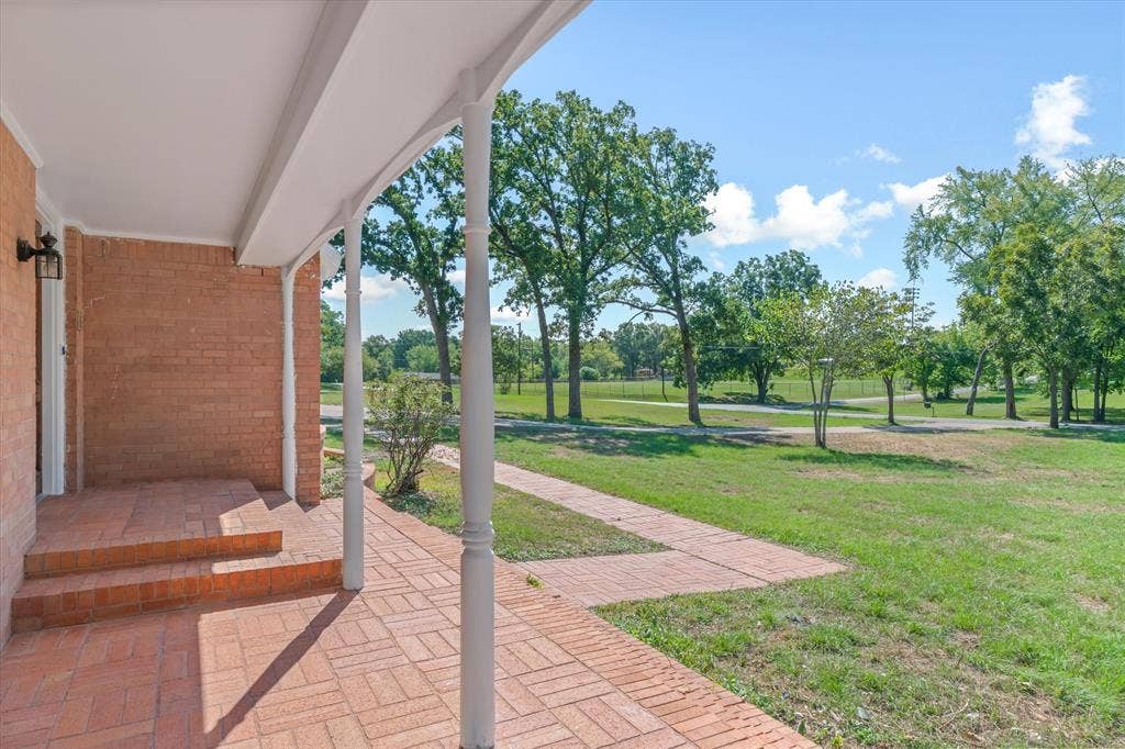 609 E Dewey Street, Malakoff, TX 75148 609 E Dewey Street, Malakoff, TX 75148