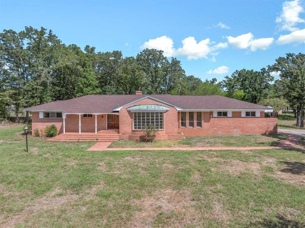 609 E Dewey Street, Malakoff, TX 75148 609 E Dewey Street, Malakoff, TX 75148