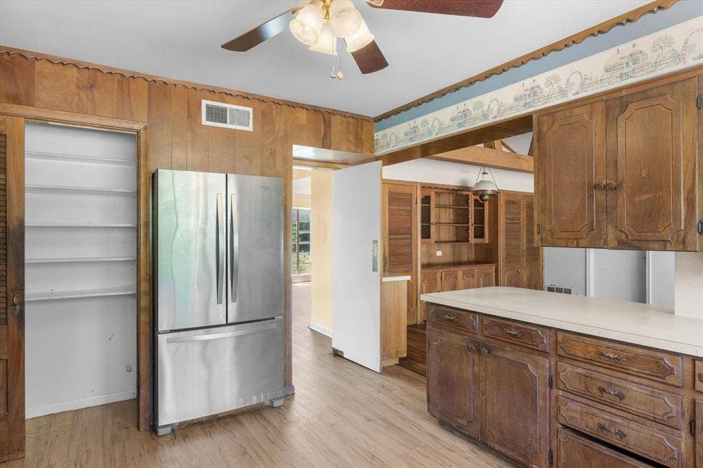 609 E Dewey Street, Malakoff, TX 75148 609 E Dewey Street, Malakoff, TX 75148