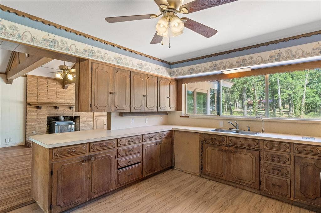 609 E Dewey Street, Malakoff, TX 75148 609 E Dewey Street, Malakoff, TX 75148