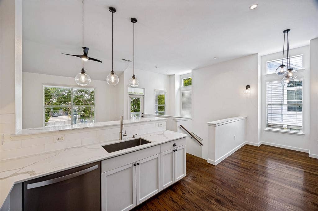 1852 Summit Avenue, Dallas, TX 75206 1852 Summit Avenue, Dallas, TX 75206