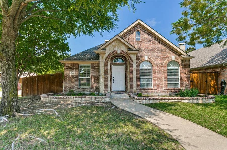 Property photo for 7901 Mulchin S Way, Plano, TX
