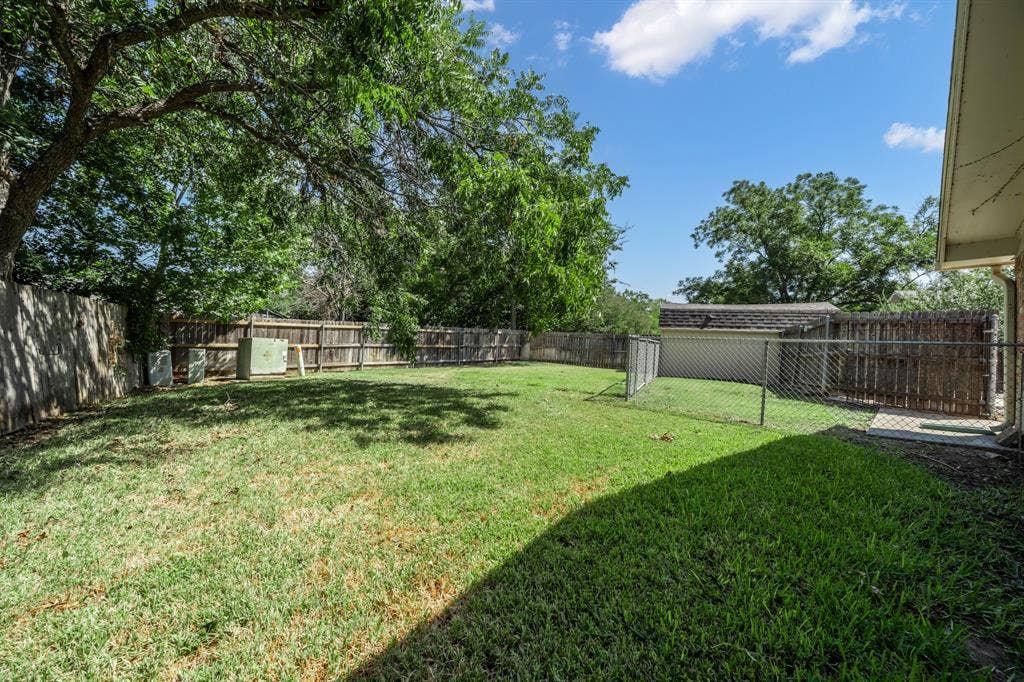 8565 Briargrove Drive, Woodway, TX 76712 8565 Briargrove Drive, Woodway, TX 76712