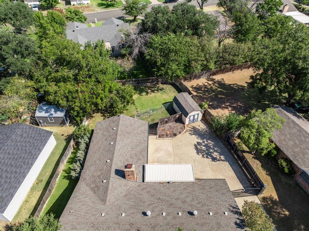8565 Briargrove Drive, Woodway, TX 76712 8565 Briargrove Drive, Woodway, TX 76712