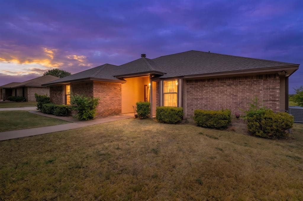 502 Celeste Drive, Robinson, TX 76706 502 Celeste Drive, Robinson, TX 76706