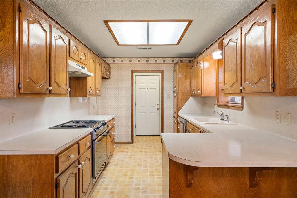 502 Celeste Drive, Robinson, TX 76706 502 Celeste Drive, Robinson, TX 76706