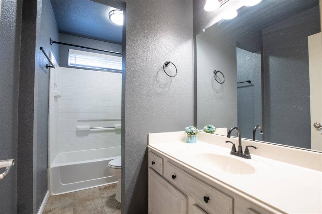 226 Starlight Drive, Forney, TX 75126 226 Starlight Drive, Forney, TX 75126