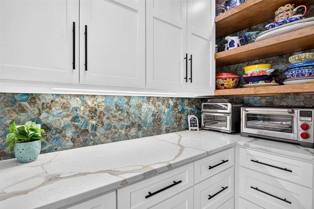 6400 Lake Oaks Circle, Fort Worth, TX 76108 6400 Lake Oaks Circle, Fort Worth, TX 76108