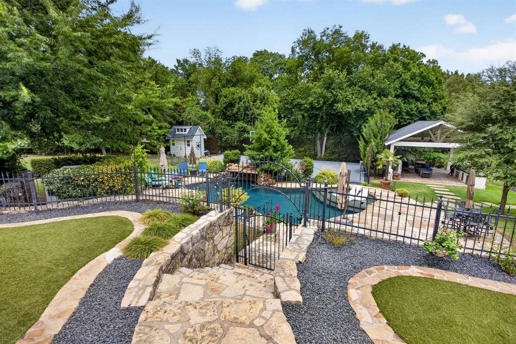 6400 Lake Oaks Circle, Fort Worth, TX 76108 6400 Lake Oaks Circle, Fort Worth, TX 76108