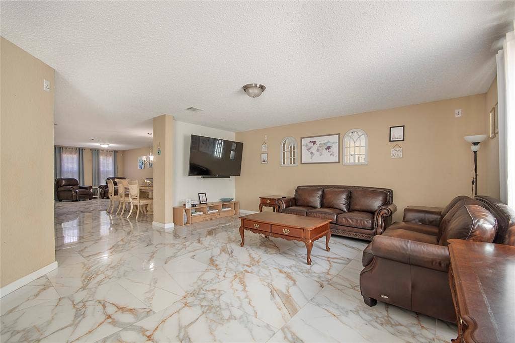 6659 Leaning Oaks Street, Dallas, TX 75241 6659 Leaning Oaks Street, Dallas, TX 75241
