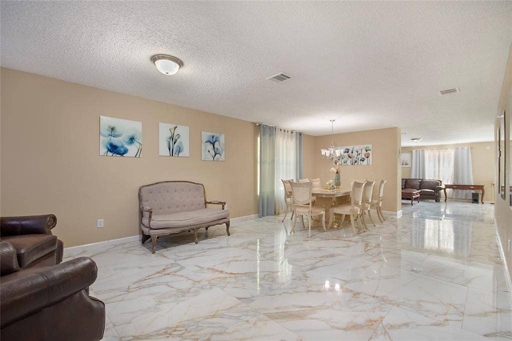 6659 Leaning Oaks Street, Dallas, TX 75241 6659 Leaning Oaks Street, Dallas, TX 75241