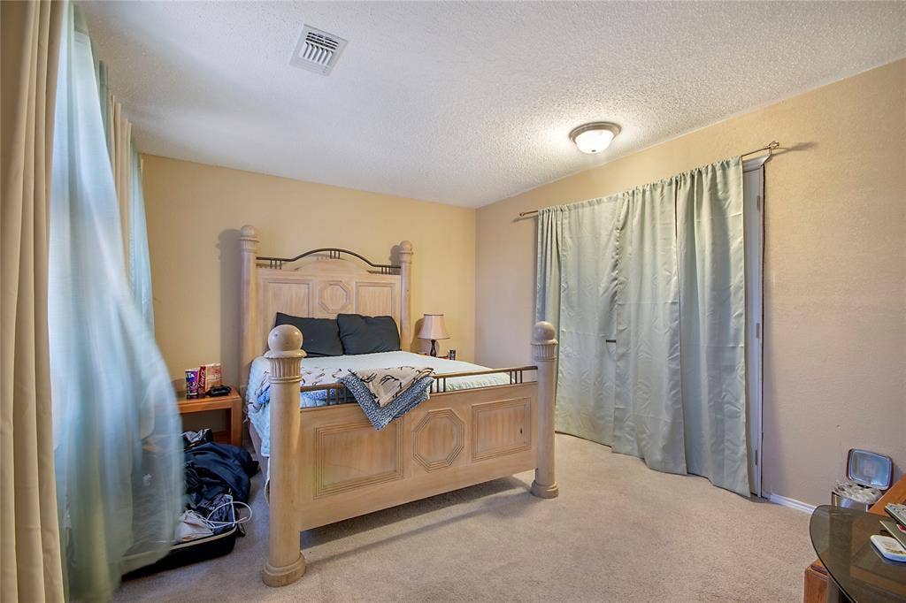 6659 Leaning Oaks Street, Dallas, TX 75241 6659 Leaning Oaks Street, Dallas, TX 75241