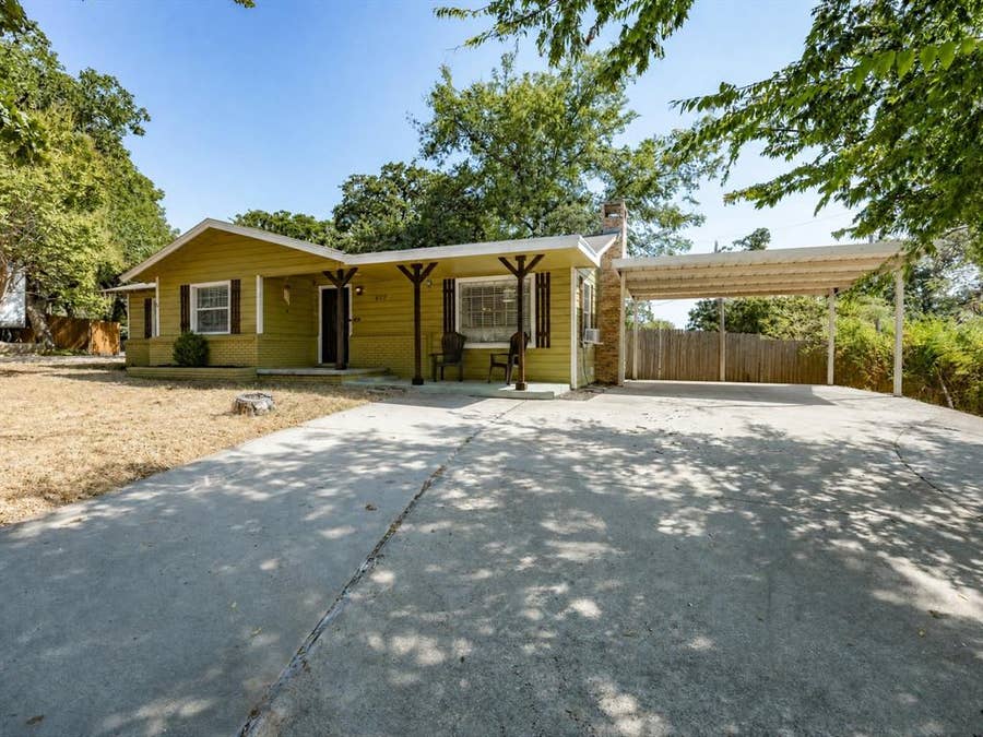 Property photo for 408 Inwood Road, Azle, TX