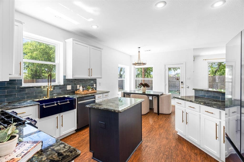1702 Leander Court, Allen, TX 75002 1702 Leander Court, Allen, TX 75002