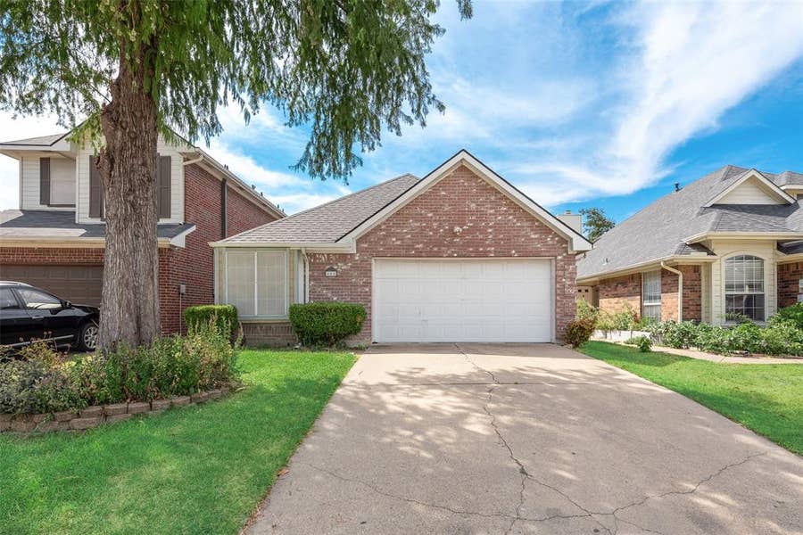Property photo for 465 El Rio Drive, Mesquite, TX