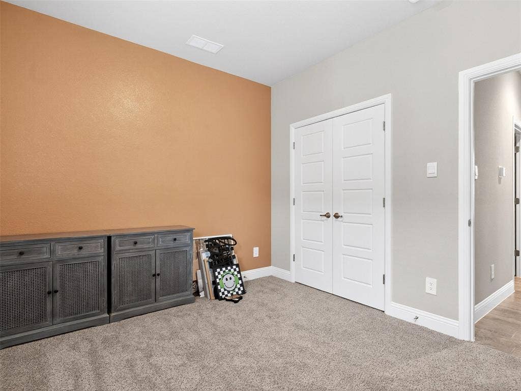 2504 Wren Lane, Denton, TX 76205 2504 Wren Lane, Denton, TX 76205