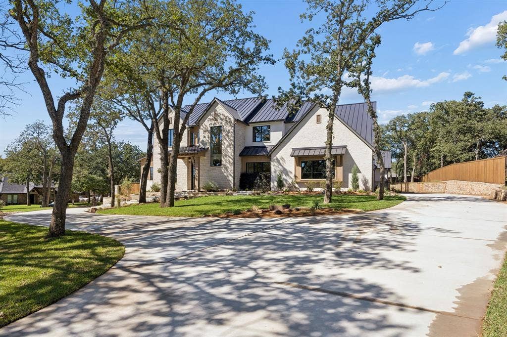 1560 Ottinger Road, Keller, TX 76262 1560 Ottinger Road, Keller, TX 76262