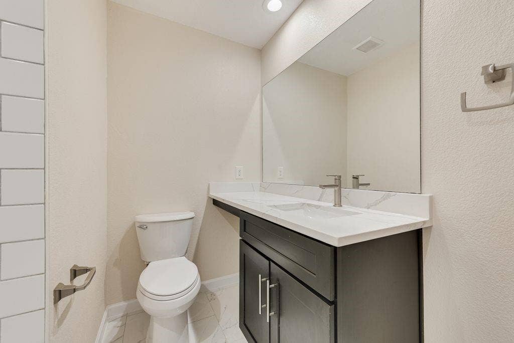 3206 Andrea Lane, Garland, TX 75040 3206 Andrea Lane, Garland, TX 75040