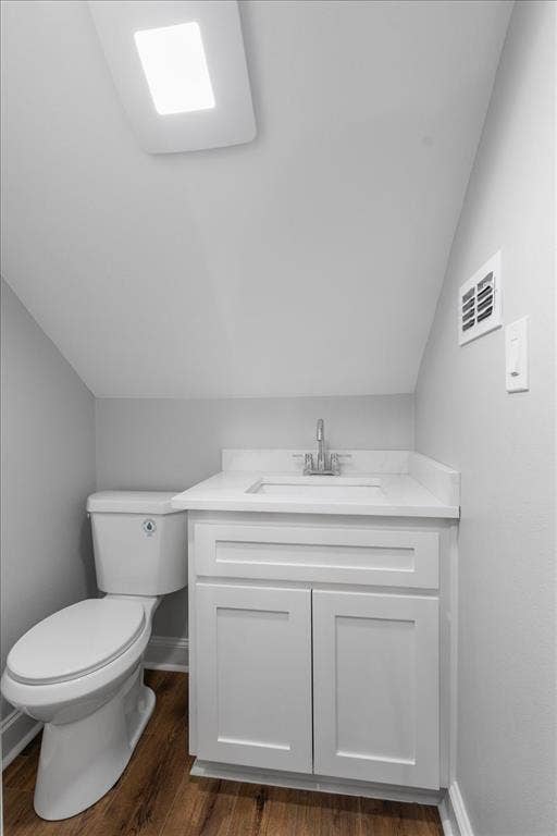16136 County Road 1134=, Tyler, TX 75709 White vanity with a single basin, chrome faucet, and integrated countertop