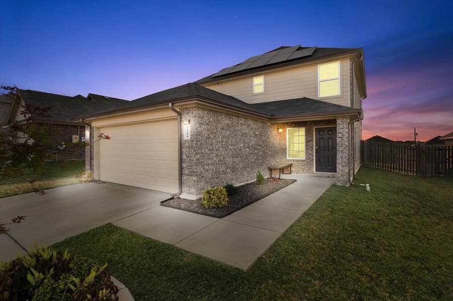 Property photo for 1604 Blue Jay Drive, Ennis, TX