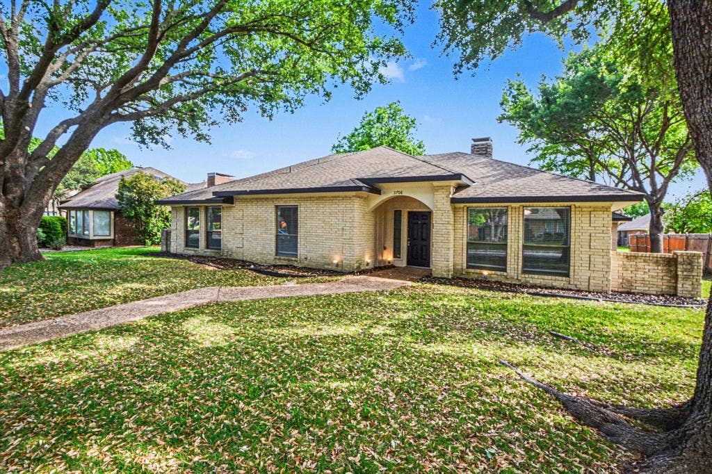 3708 Trilogy Drive, Plano, TX 75075 3708 Trilogy Drive, Plano, TX 75075
