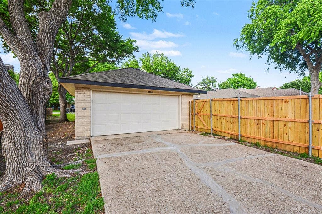3708 Trilogy Drive, Plano, TX 75075 3708 Trilogy Drive, Plano, TX 75075