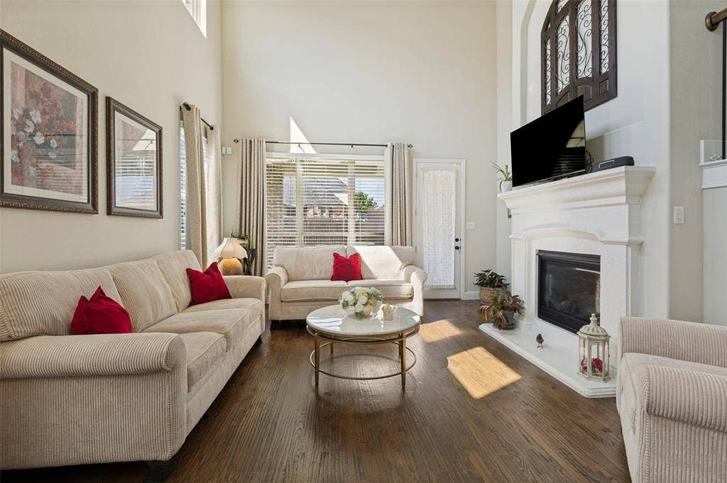 3307 Willow Brook Drive, Mansfield, TX 76063