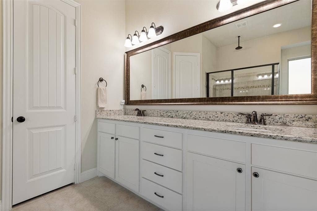 3307 Willow Brook Drive, Mansfield, TX 76063