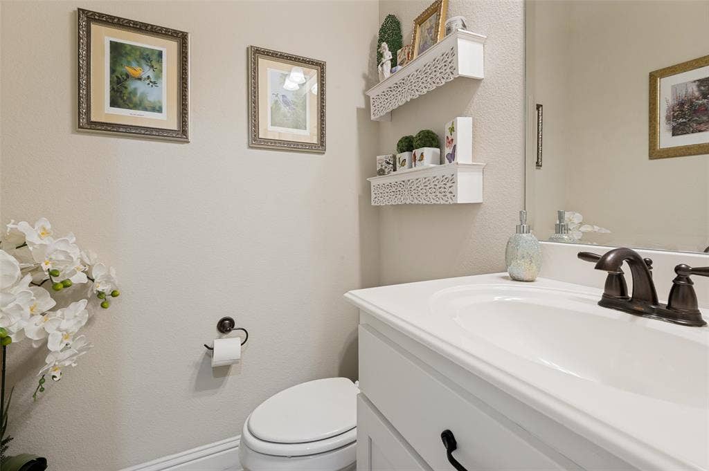 3307 Willow Brook Drive, Mansfield, TX 76063