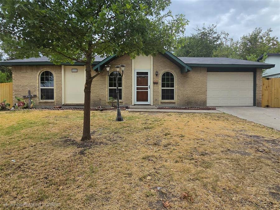 Property photo for 5102 Preston Trail, Garland, TX