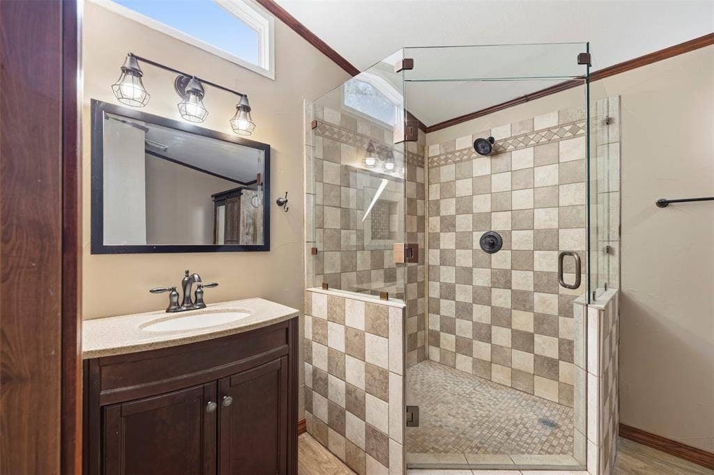 18404 Pine Drive, Eustace, TX 75124 18404 Pine Drive, Eustace, TX 75124