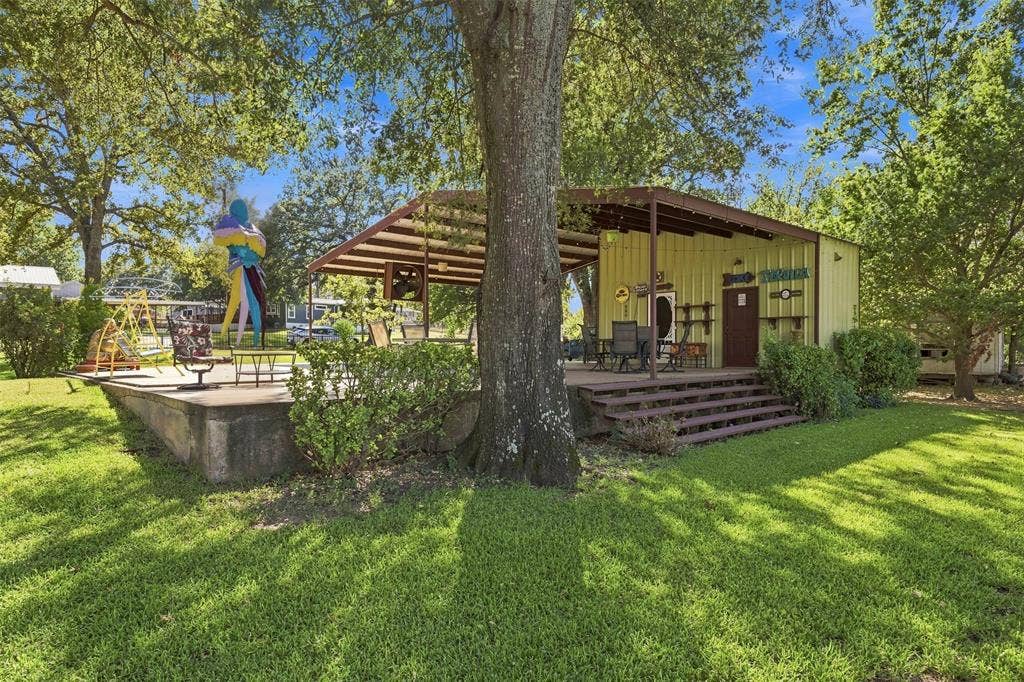 18404 Pine Drive, Eustace, TX 75124 18404 Pine Drive, Eustace, TX 75124