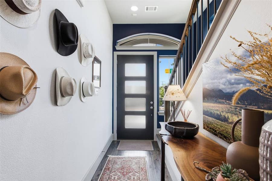 Property photo for 1802 Stevens Bluff Lane, Dallas, TX