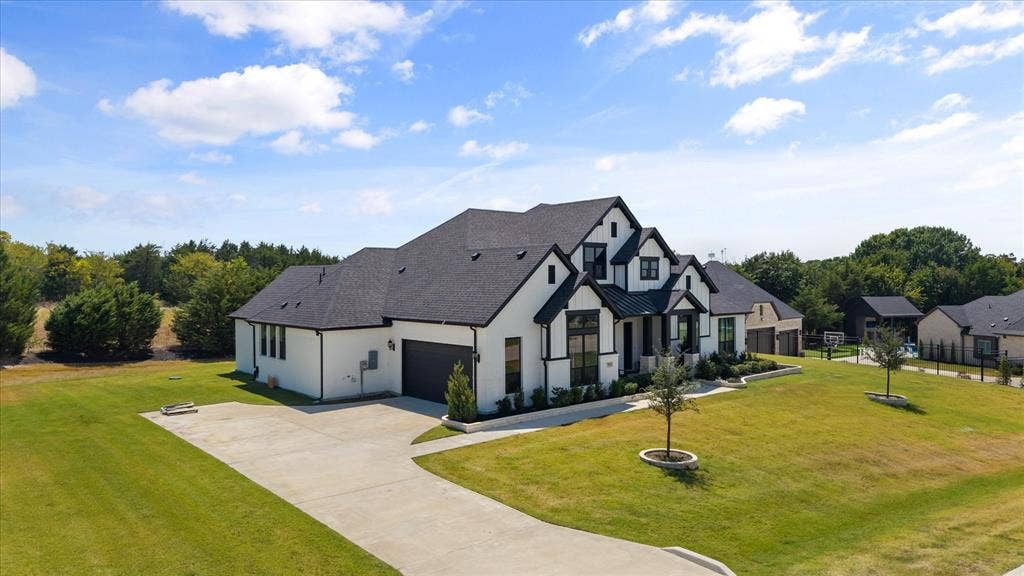7850 Woodstream Road, Midlothian, TX 76065