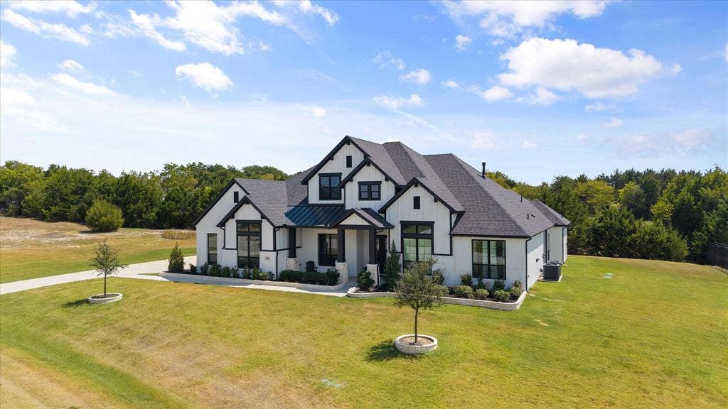 7850 Woodstream Road, Midlothian, TX 76065