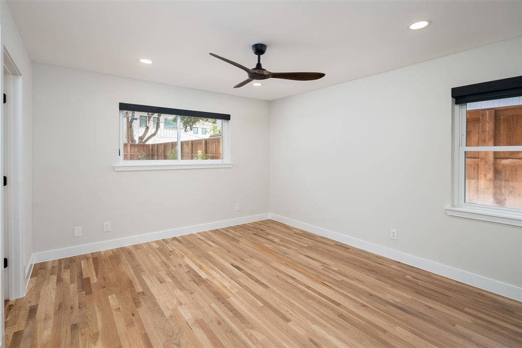 9819 Fitzroy Drive, Dallas, TX 75238 9819 Fitzroy Drive, Dallas, TX 75238