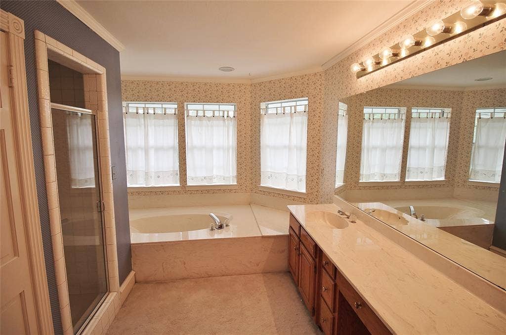 8150 Bob White Road, Waxahachie, TX 75167
