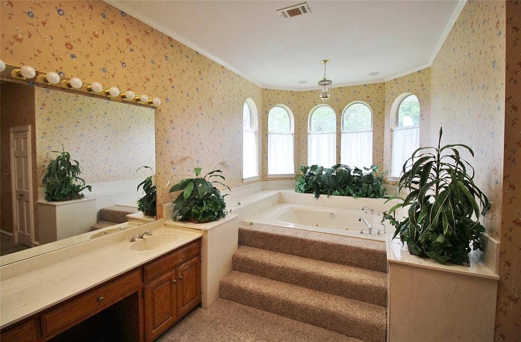 8150 Bob White Road, Waxahachie, TX 75167