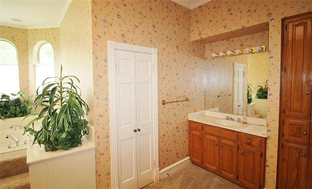 8150 Bob White Road, Waxahachie, TX 75167