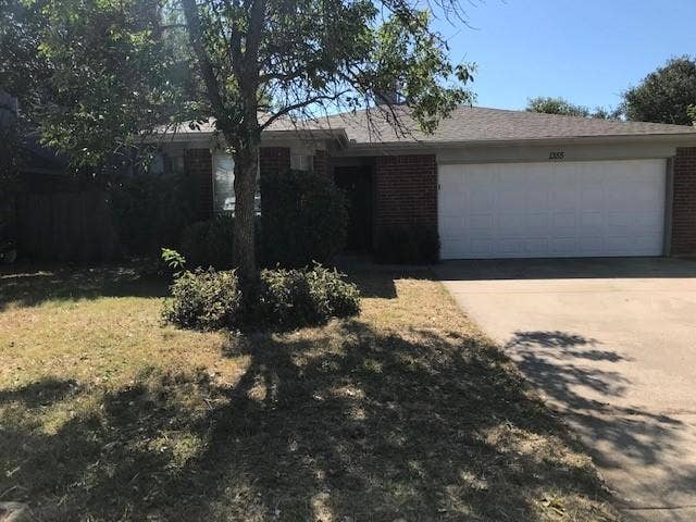 Property photo for 1355 Lincolnshire Way, Fort Worth, TX