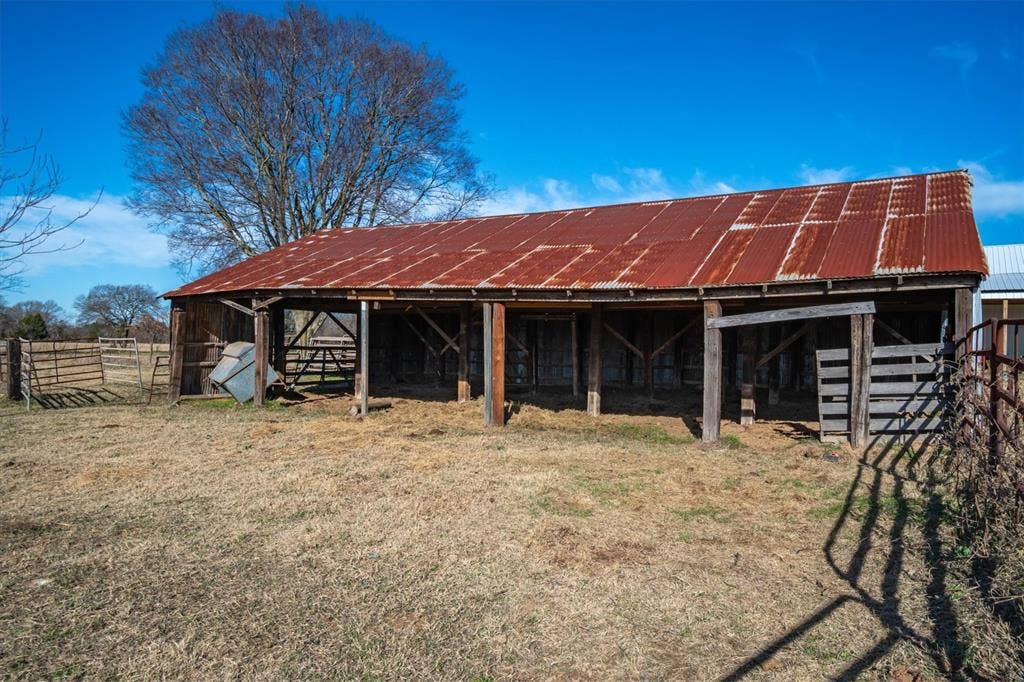 8612 Fm 1616, Athens, TX 75752 8612 Fm 1616, Athens, TX 75752